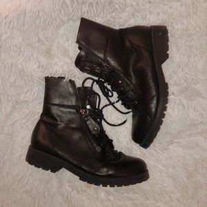 Black Boots